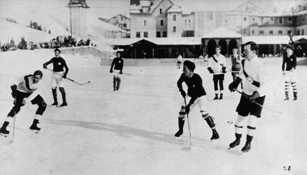 .640px-Ice_hockey_1922.jpg